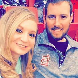 Meet your Posher, Whitney